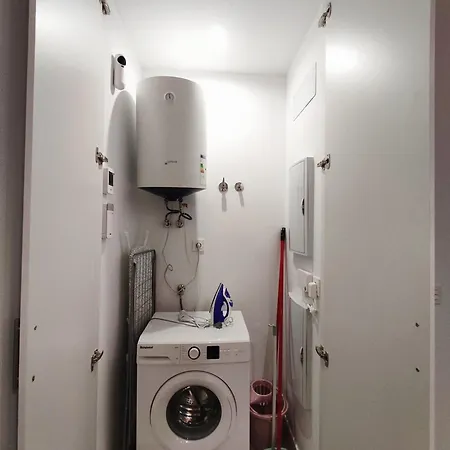 Ferola Homes Appartement *