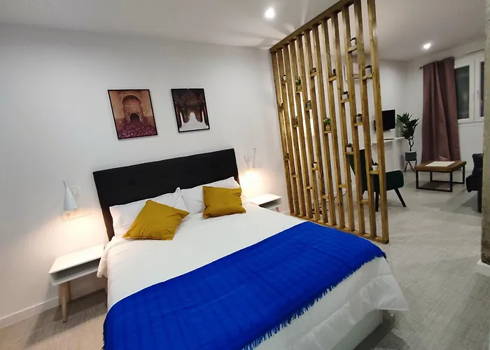 Ferola Homes Appartamento *
