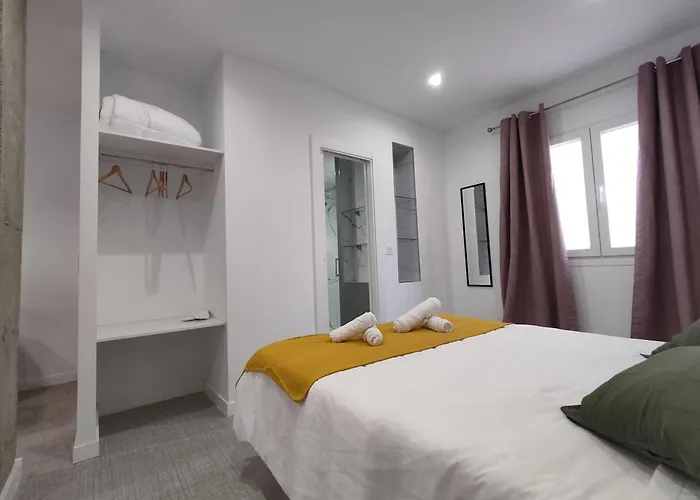 Ferola Homes Appartamento *